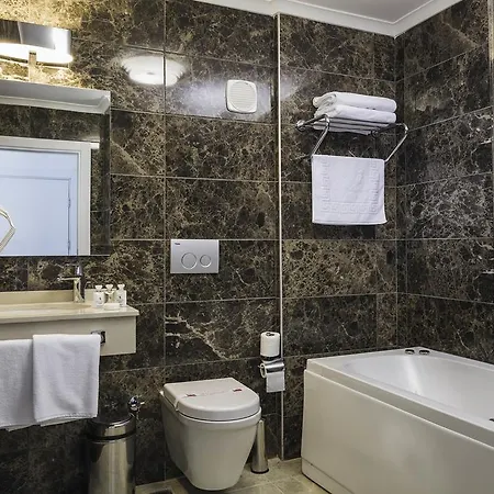 Uslu Hotel Royal Yachting Otel Topanca Adası