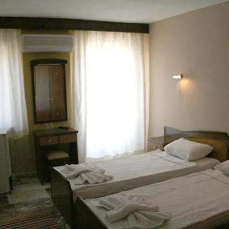 Uslu Hotel Royal Yachting Otel *